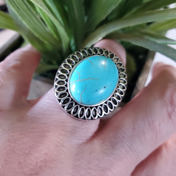 Silver Tone & Turquoise Stretch Band Ring 💥3 for $24💥 - Picture 12 of 17